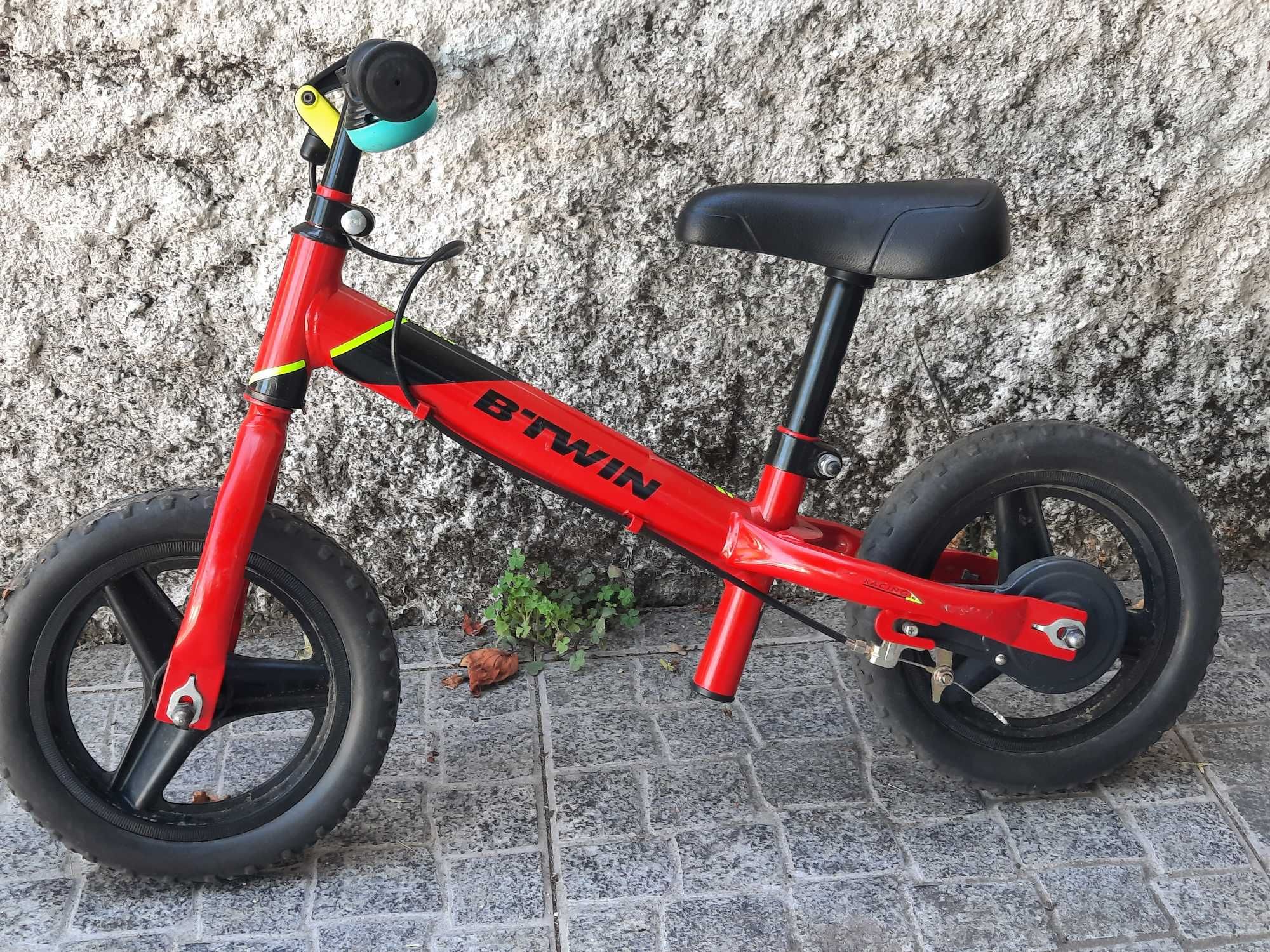 Vendo bicicleta de equilíbrio