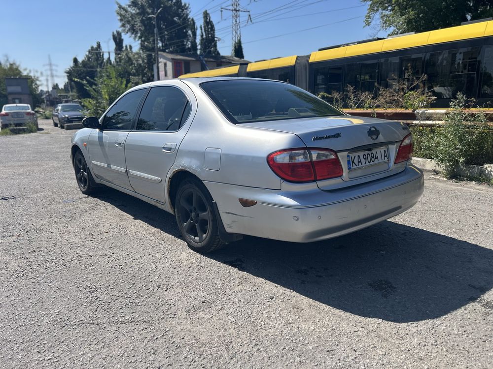 Nissan maxima 2000
