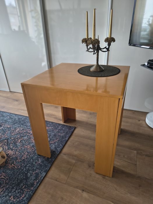 Stół drewniany rozkladany