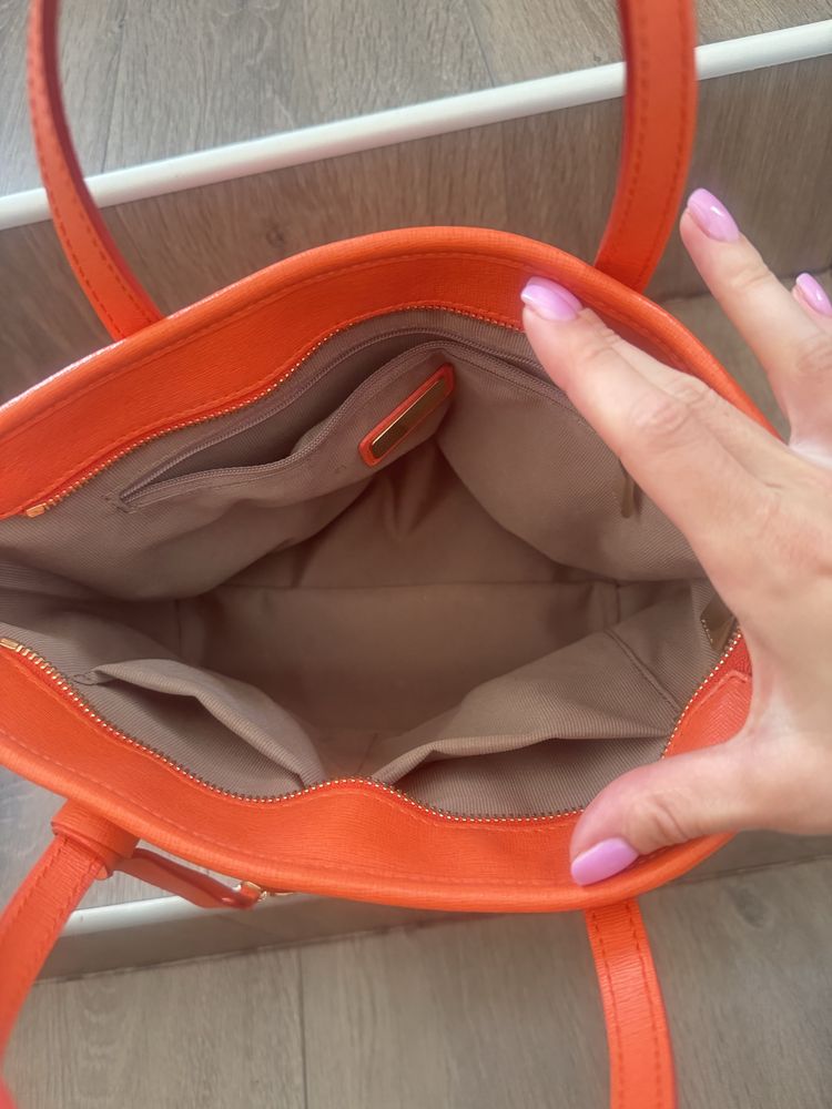 Продам шкіряну сумку Furla