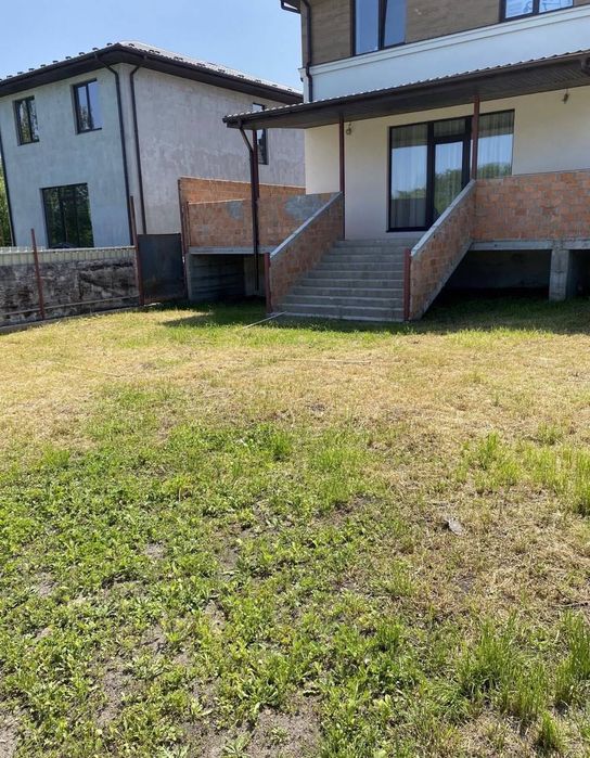 Продаж будинку на 5 сотках в Ірпені, закрите КМ, газ