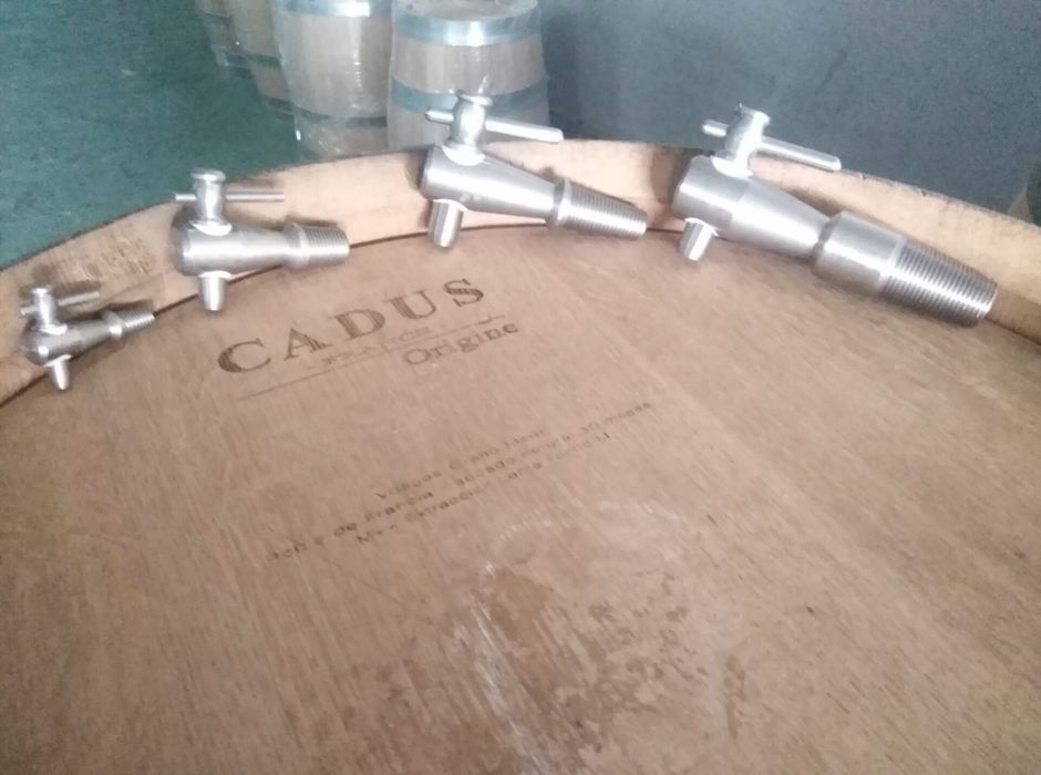 Torneiras em Inox para barris/pipos em madeira