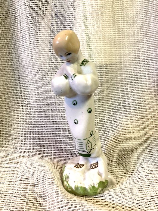 Фарфоровая статуэтка «Белорусская девушка»(снегурочка)