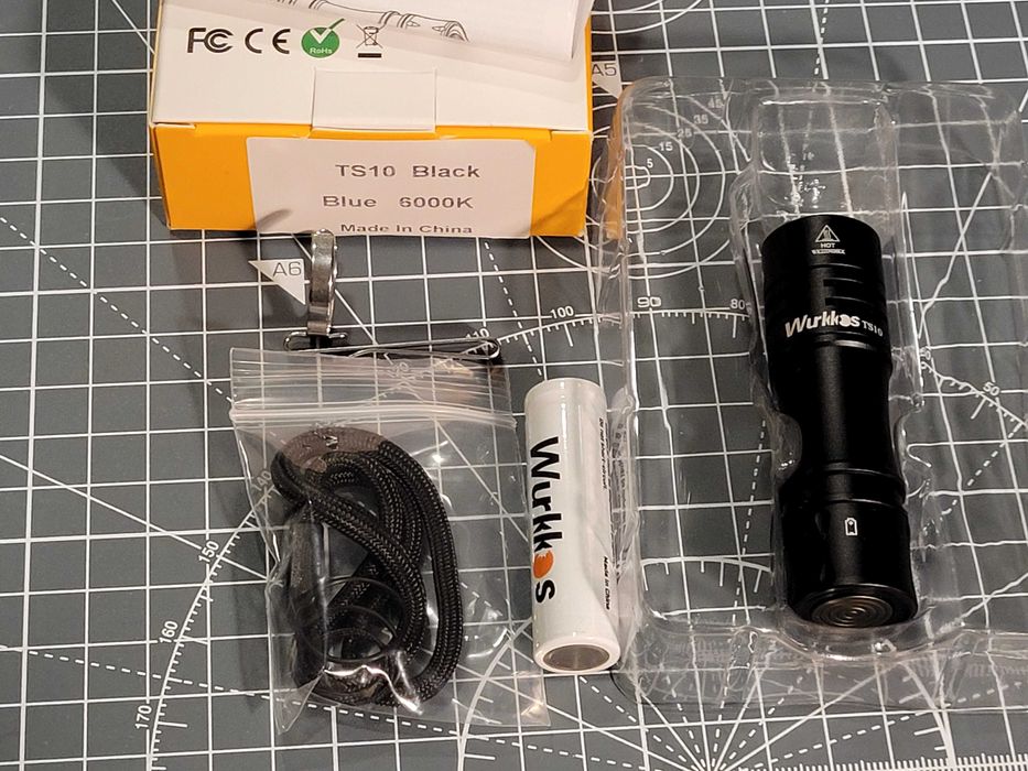 Nowa latarka Wurkkos TS10 Black + AUX IceBlue +ogniwo