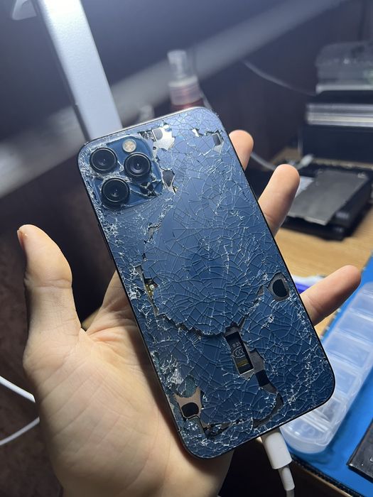 Iphone 12 pro На запчастини