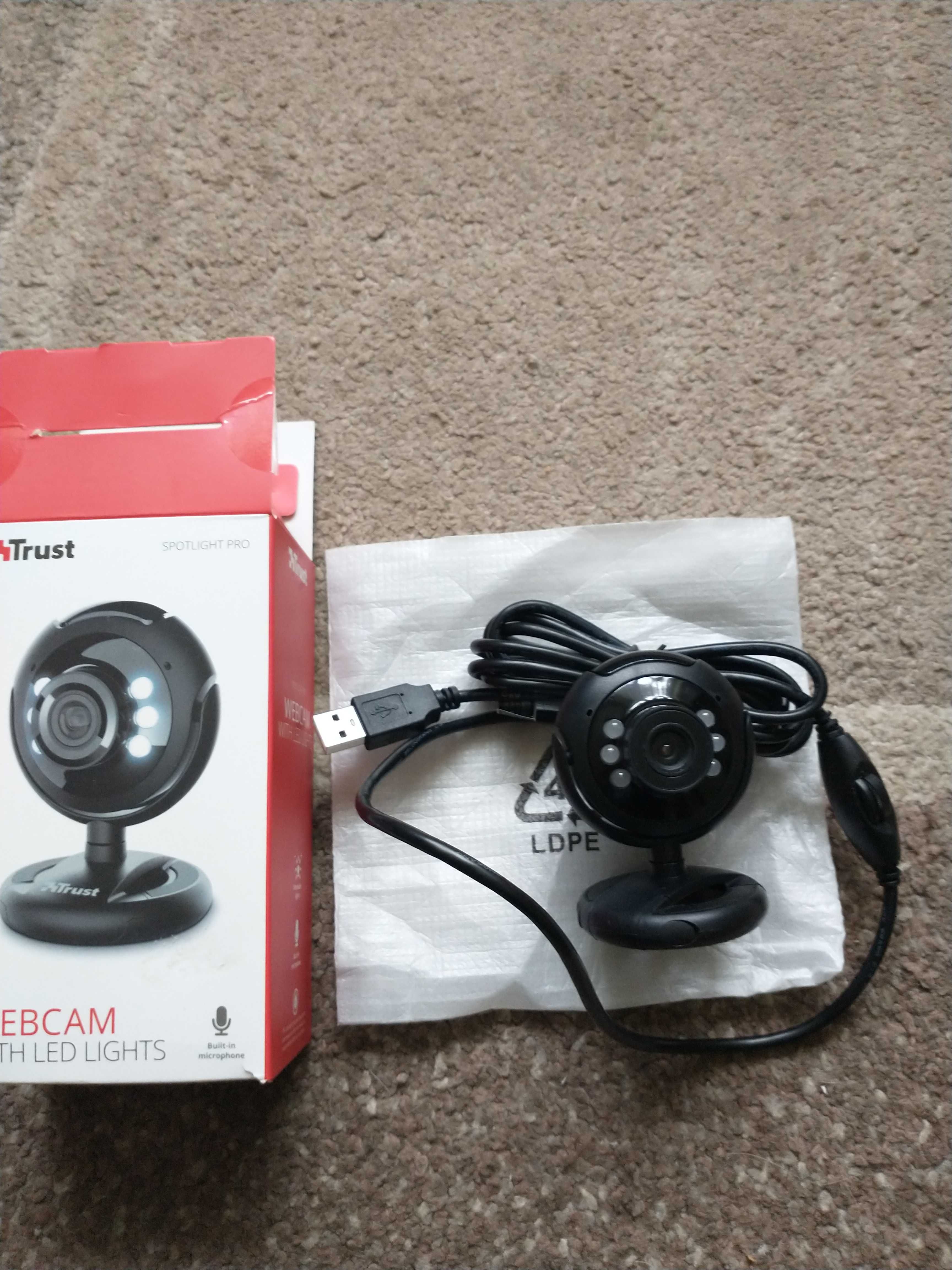 TRUST 16428 kamera SpotLight Webcam Pro (1,3 Mpix, USB 2.0, diody LED)