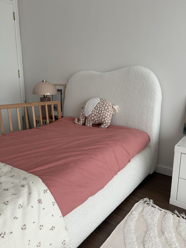 Cama 90cm com arrumacao