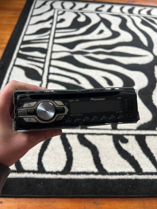 Автомагнітола pioneer deh-1400ub