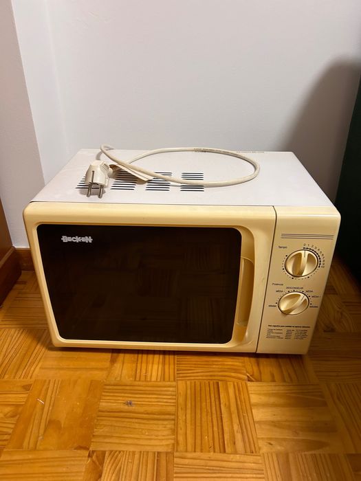 Microondas BECKEN