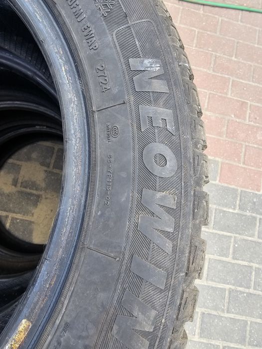 Opony zimowe neolin 215/55/16