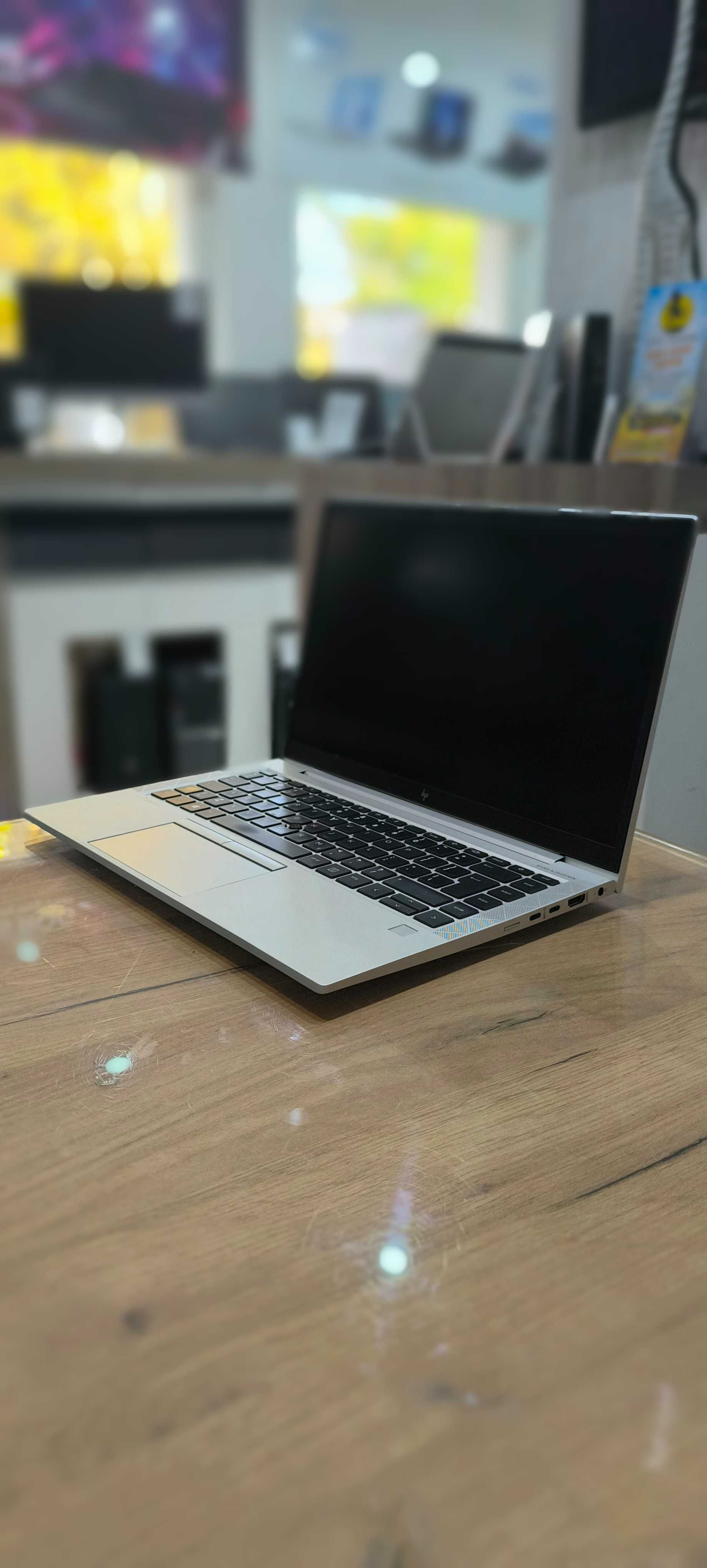 HP EliteBook G7/ Ryzen 3 PRO/ 256GB NVMe/ Radeon / 16GB/ #ELEMENTO