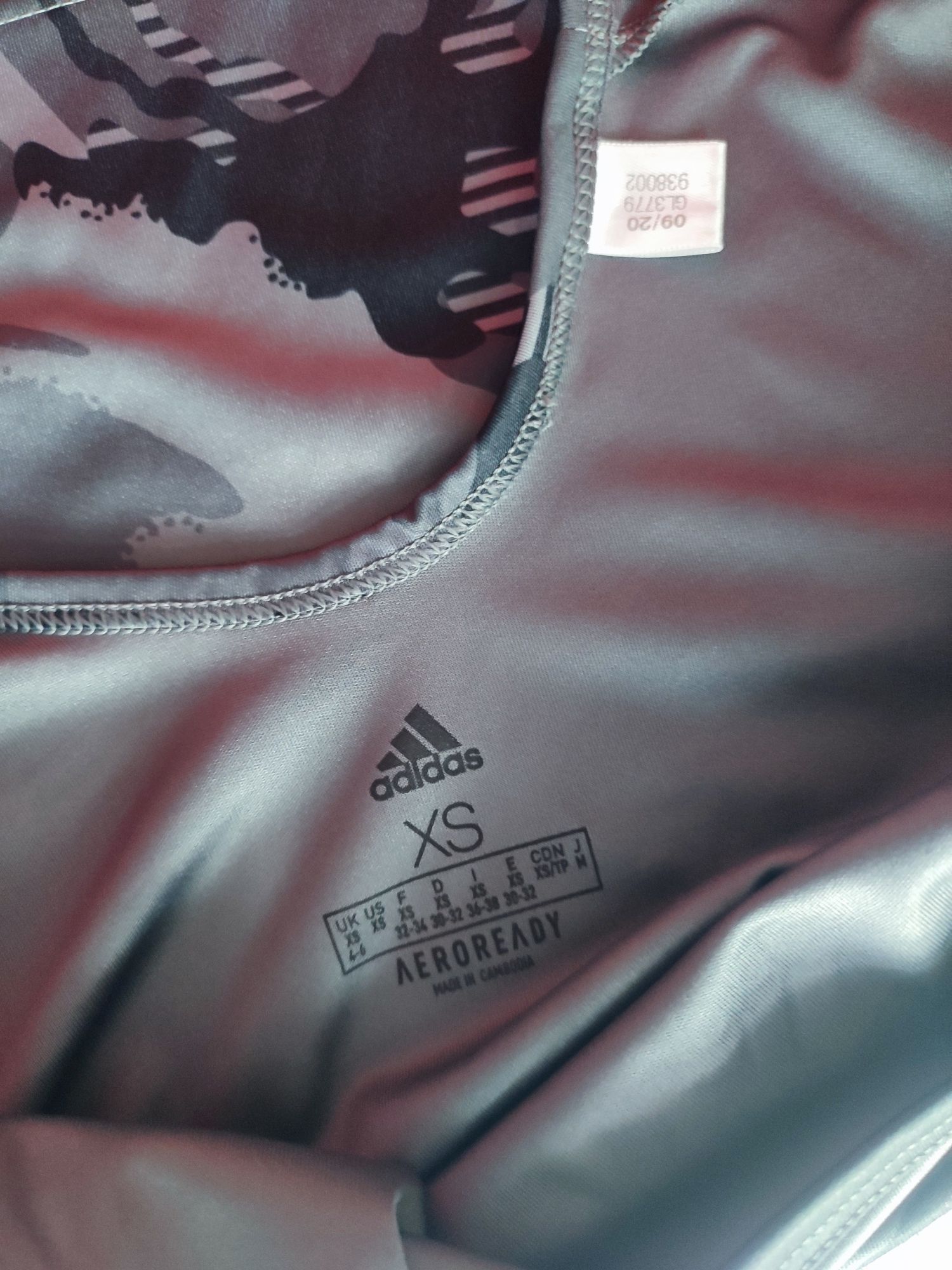 Koszulka sportowa szara moro  rozmiar XS Adidas