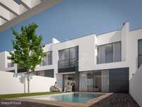 Lote com 242 m2