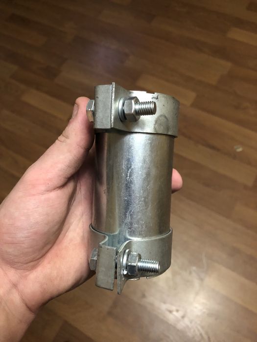 Продам хомут універсальний 122х55!