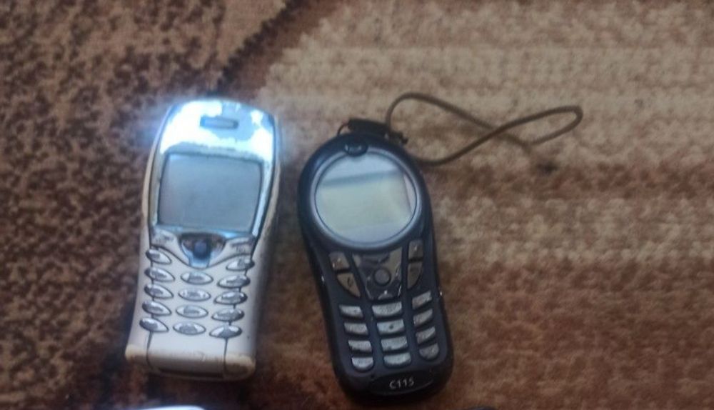 Продам телефони на запчастини