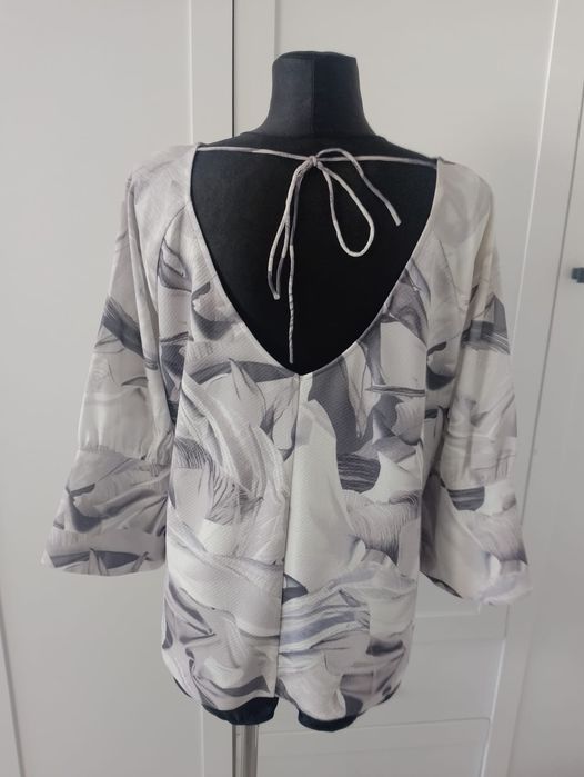 Elegancka bluzka damska 44