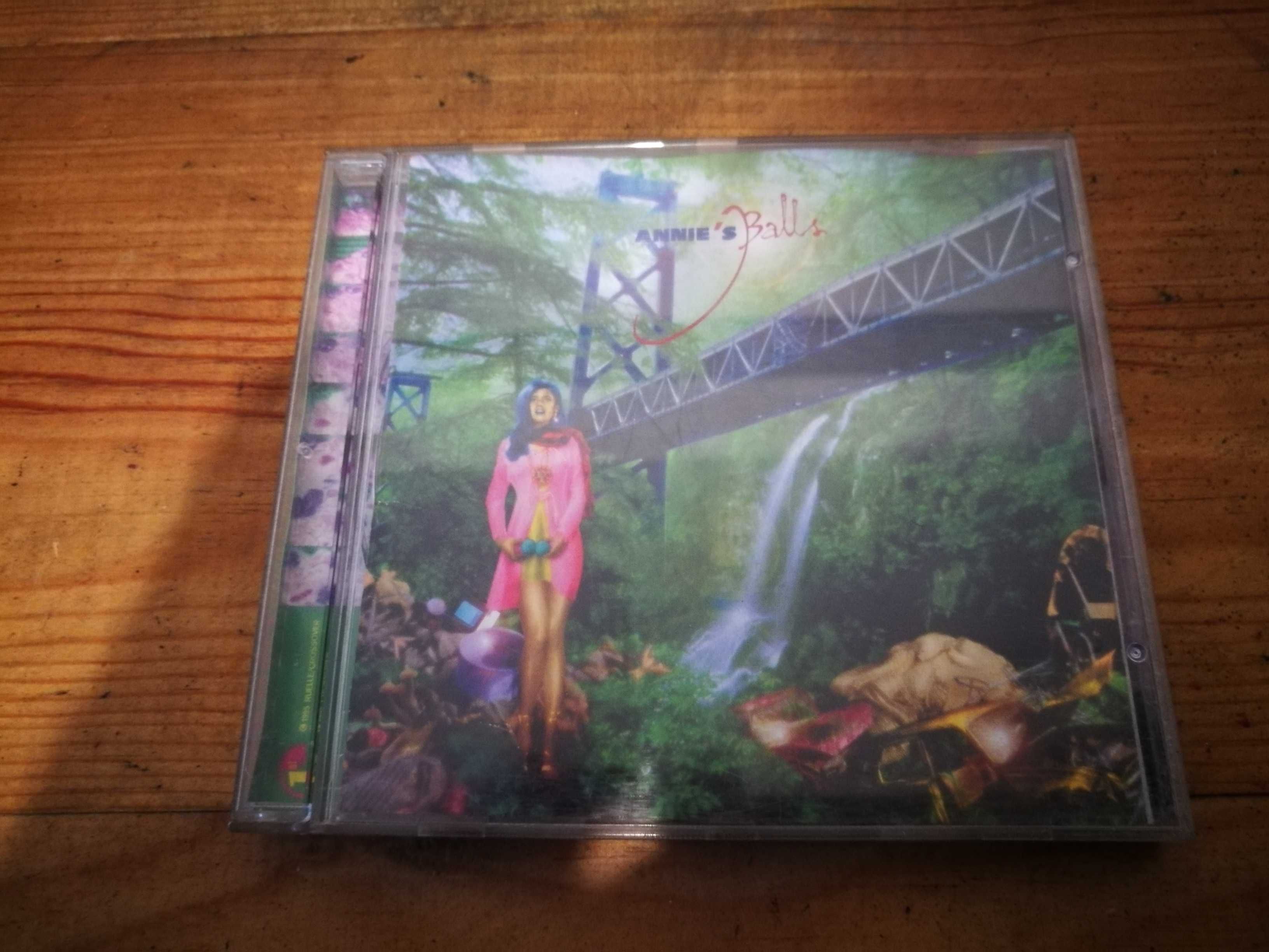 ANNIE'S BALLS & LF HANDICS - Annie's Ball & LF Handics 	CD