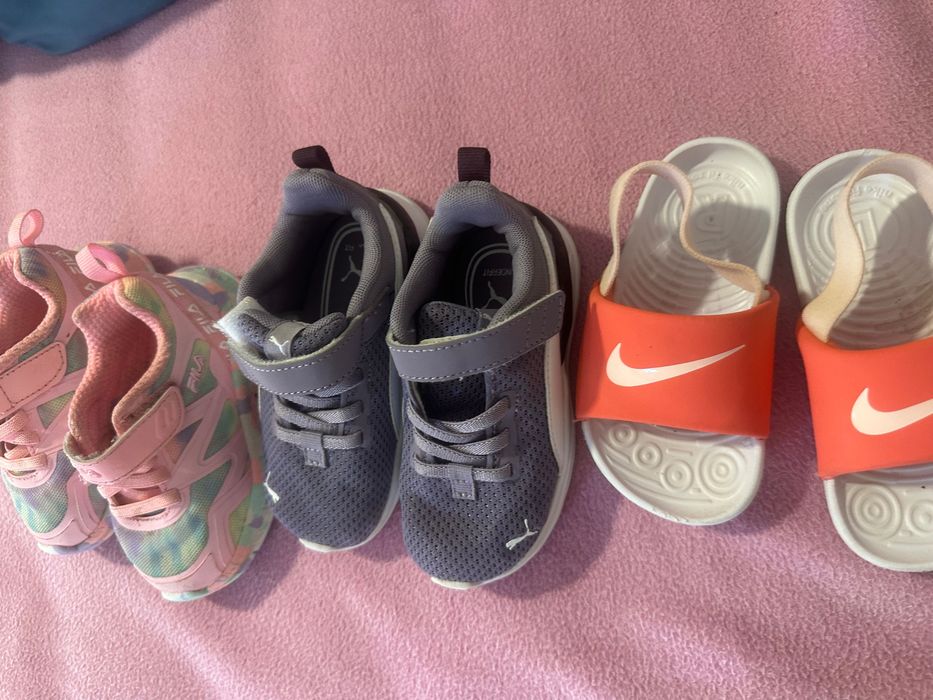 Tênis todos em bom estado