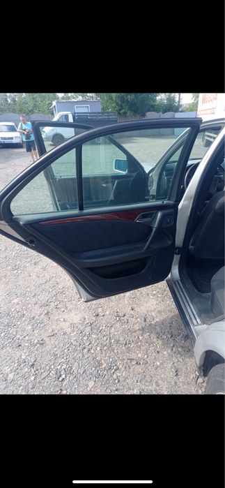 Мерседес 2.9 тди