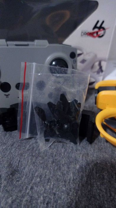 Mini Drone V66 - Amarelo - Novo!!