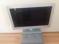 Telewizor TCL 32' sprawny z pilotem + wieszak