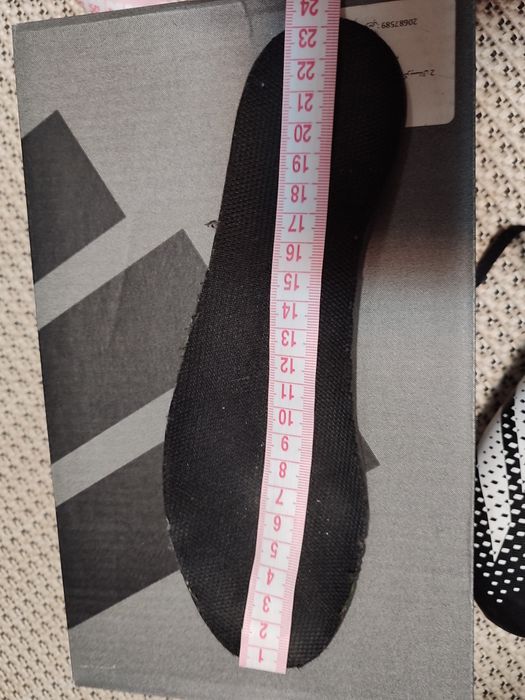 Футбольні бутси Adidas для хлопчика