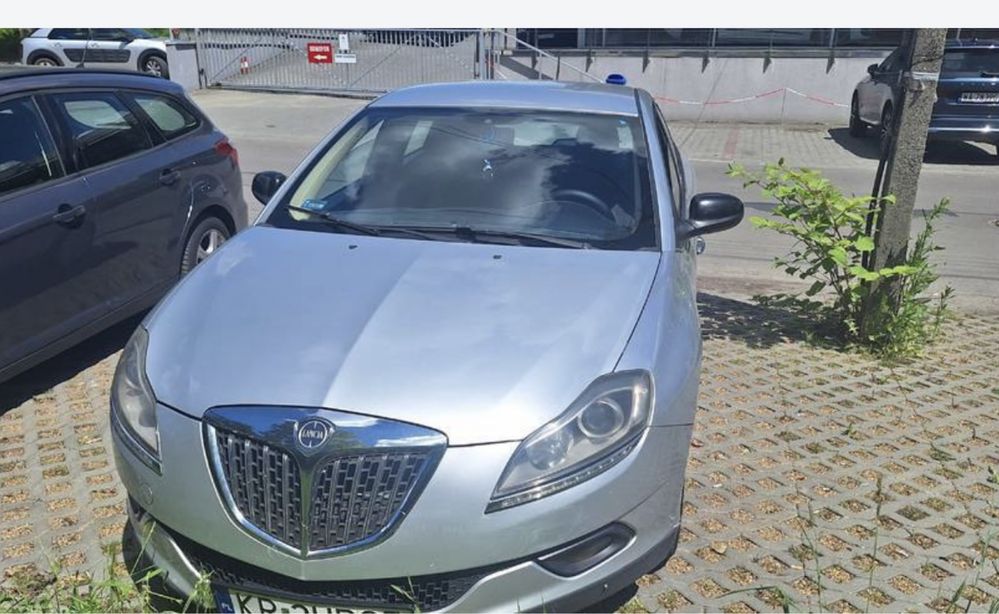 Lancia delta 1.6 jtd bogata wersja zamiana na v8