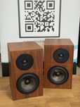Kolumny głośnikowe podstawkowe PARA REVIVAL AUDIO ATALANTE 3 dwa kolor