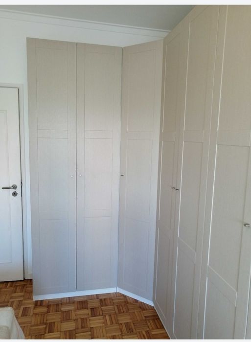 Quarto para alugar, com varanda, Linha Azul, Encosta do Sol