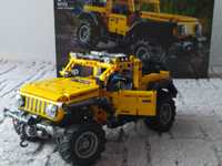 LEGO Technic Jeep Wrangler  wierna replika, klocki stan Bardzo Dobry