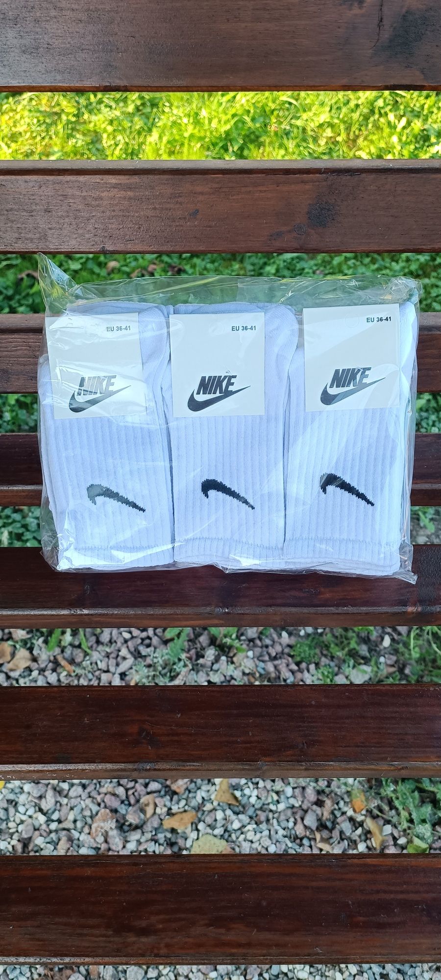 Білі шкарпетки NIKE