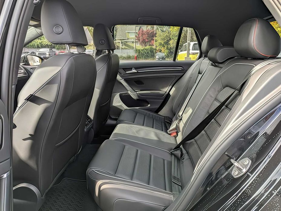 Volkswagen Golf R      2019