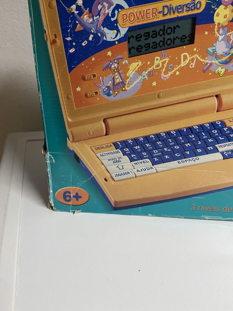 Computador infantil com csixa