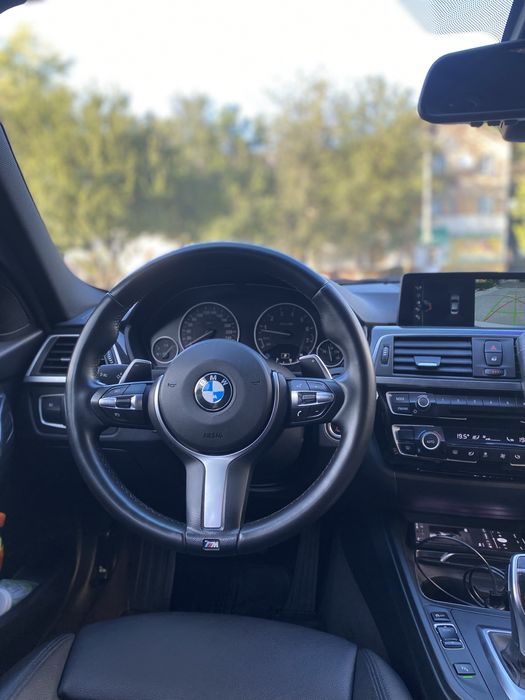 BMW F30 (FL) 330i