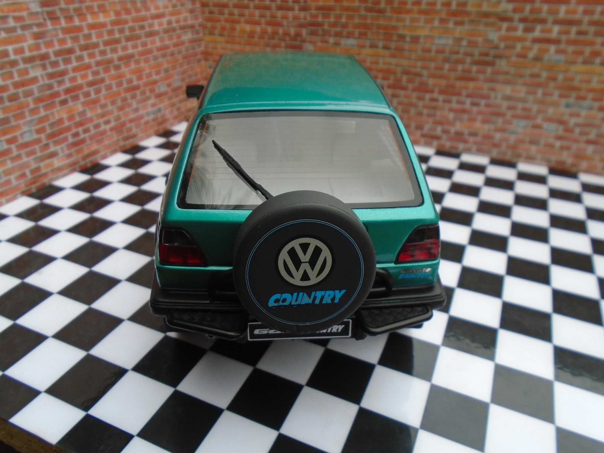 Volkswagen VW Golf II Country 1990 Otto mobile 1:18