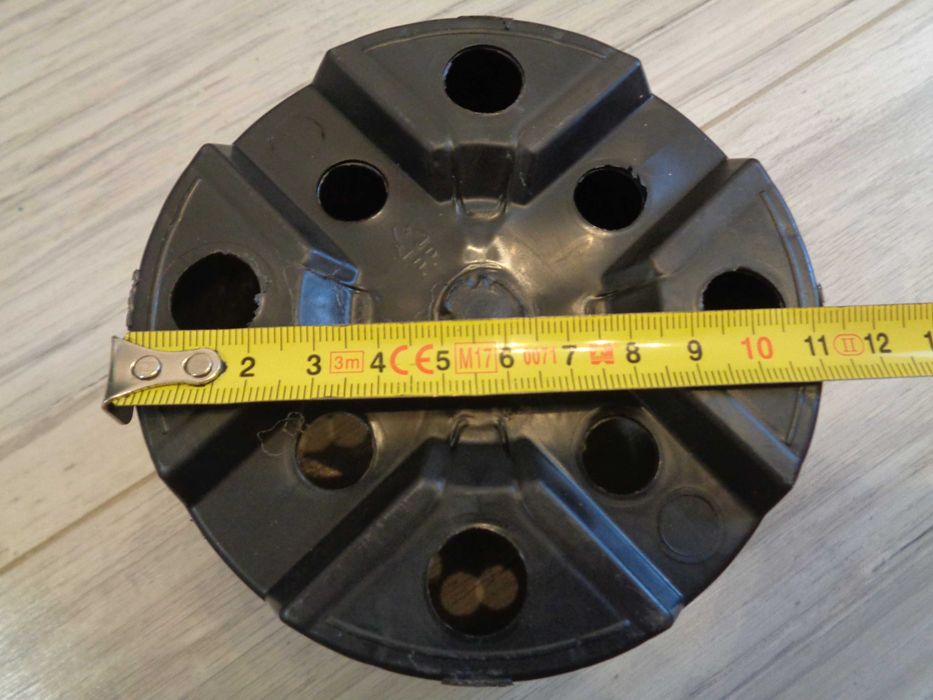 Doniczka donica / 1,5 L / 15 x 12 x 11,5 cm / SPRAWNA /DARMOWA DOSTAWA