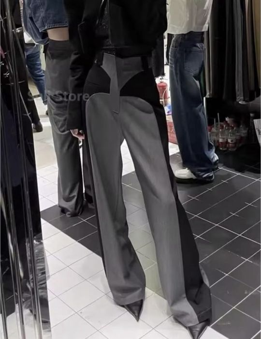 Штани сірого кольору