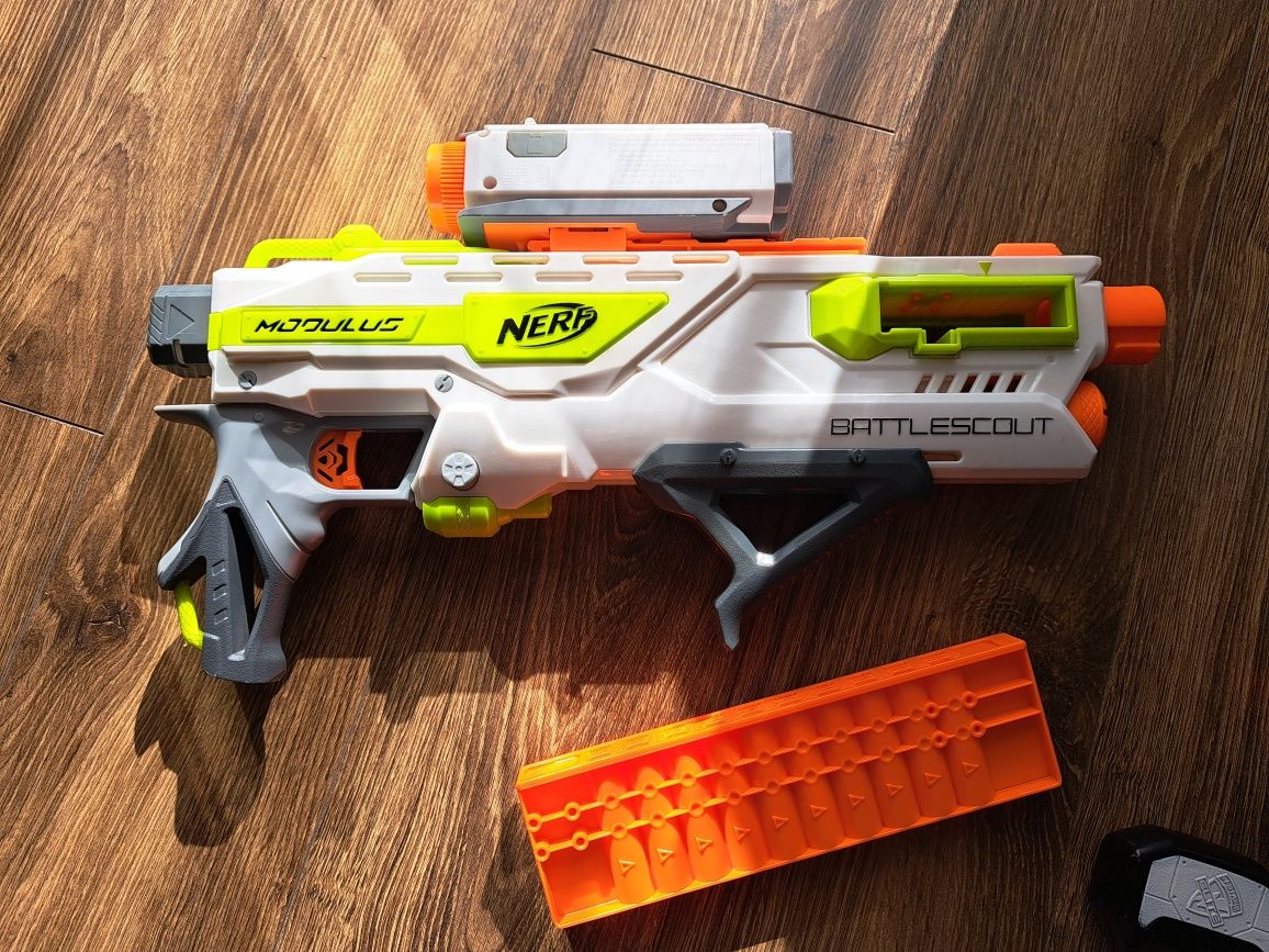 Karabin NERF N-Strike Modulus Battlescout ICS-10 z kamerą