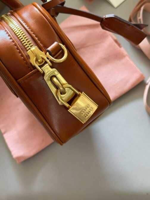 Torebka damska elegancka Miu Miu skora 534-109