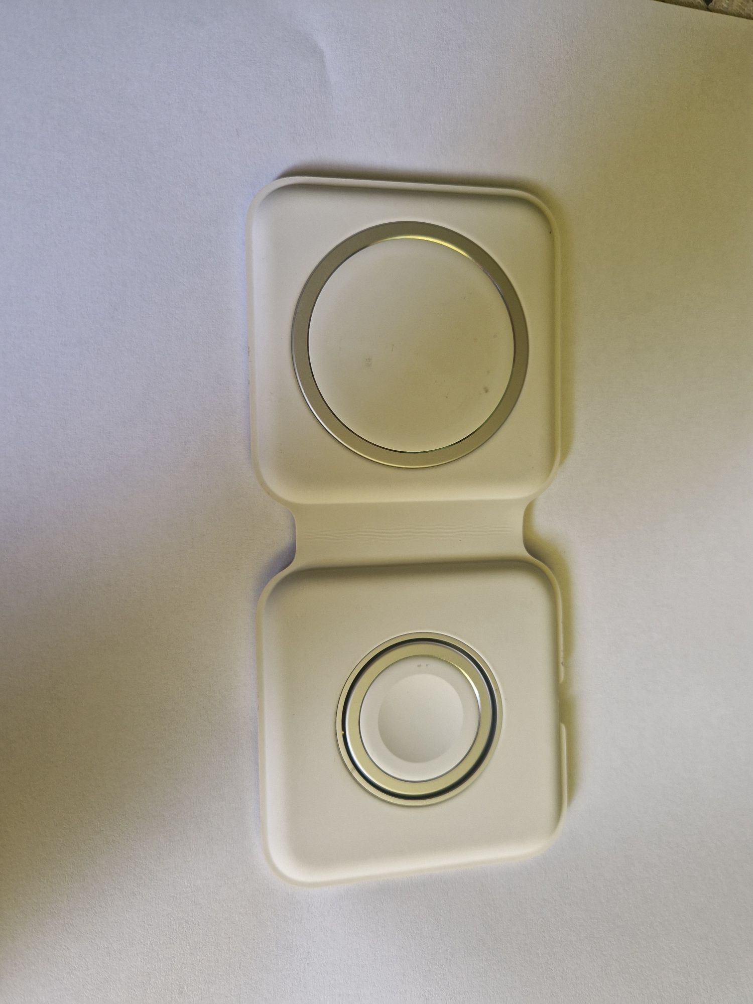 Ładowarka indukcyjna APPLE Duo Charger Biały MagSafe