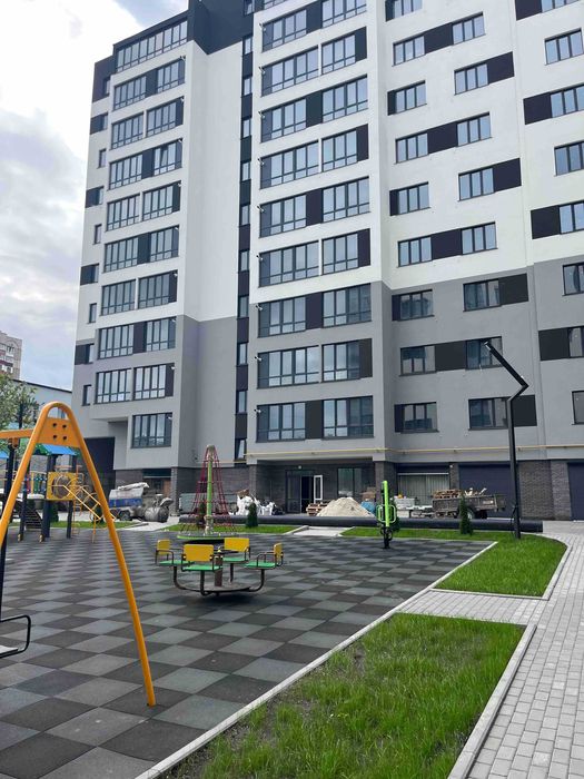 Однокімнатна квартира в зданій новобудові Виставка