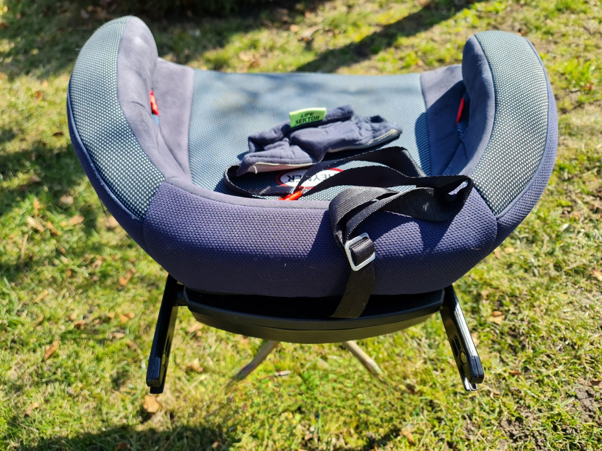 Heyner isofix бустер, автокрісло