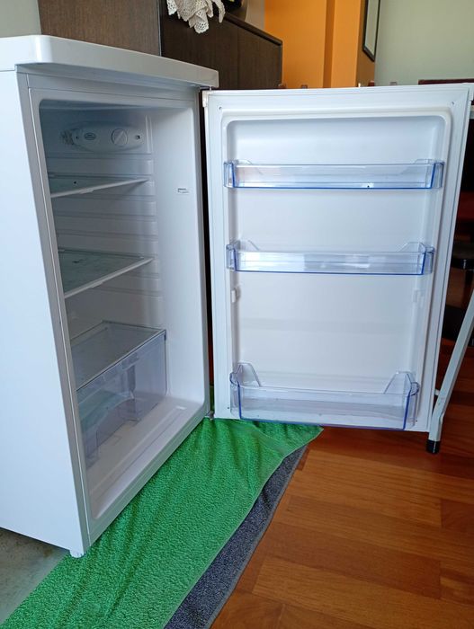 Frigorífico pequeno s/m congelador