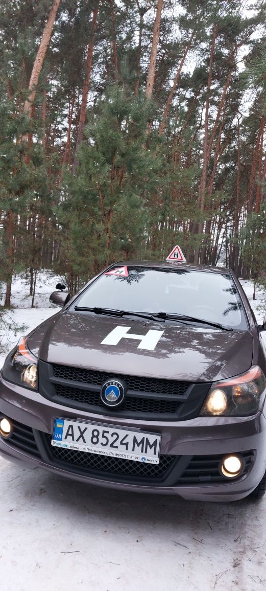 Інструктор з водіння Автоінструктор