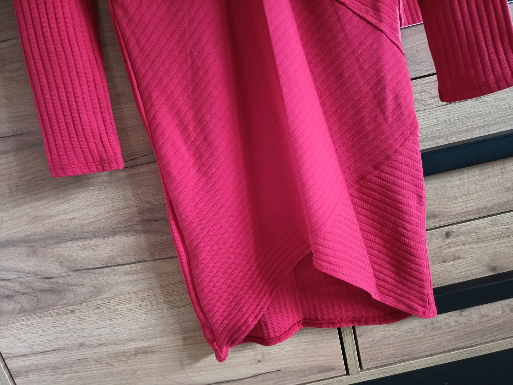 Bershka mini sukienka czerwona asymetryczna M