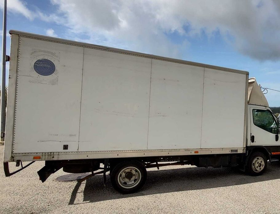 Empresa de Mudanças e transportes - Deslocamento + 20€/h