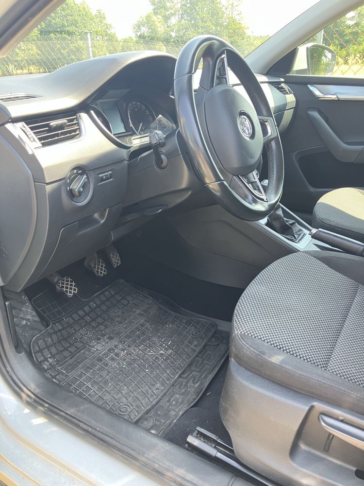 Skoda Octavia 1.4 TSI 2015 rok.