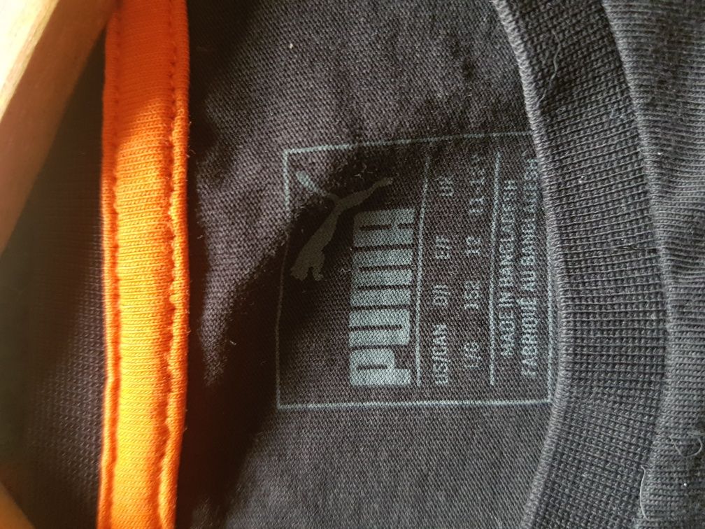 Czarny t-shirt z pomarańczowym logo rozmiar 36 Puma