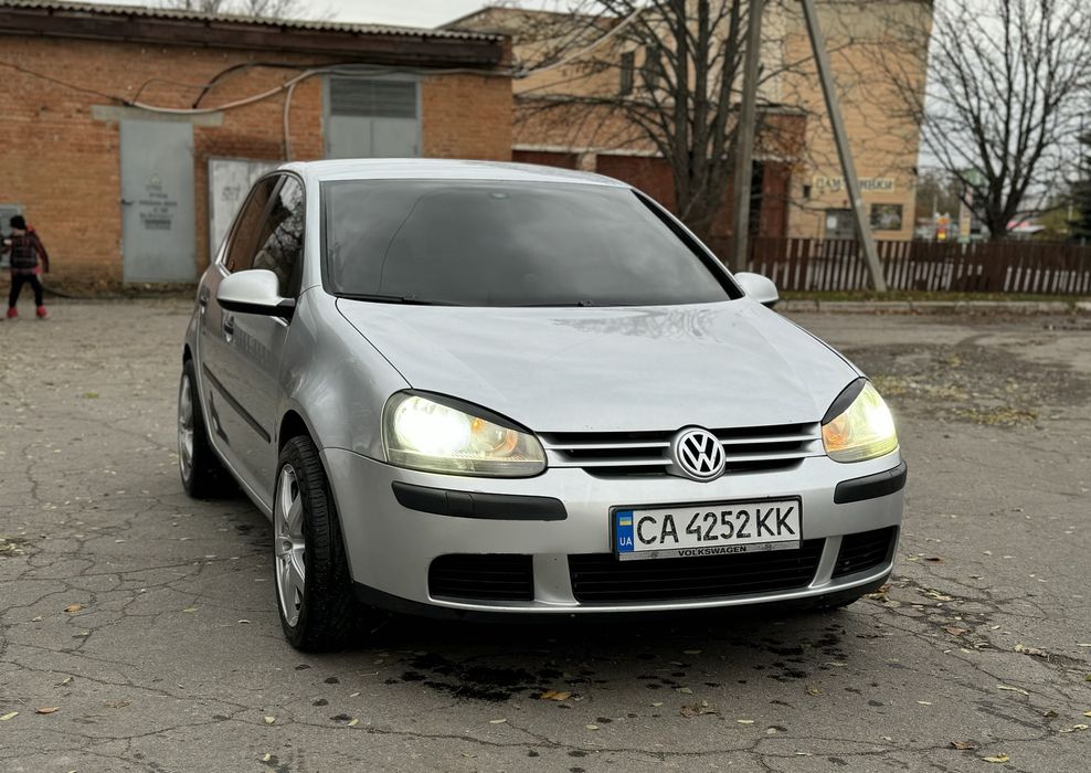 Volkswagen Golf 5 1.6