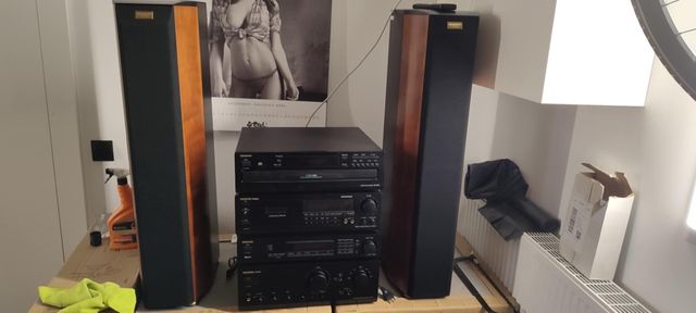 Zestaw stereo / wieża ONKYO / kolumny Quadral Aurum 5